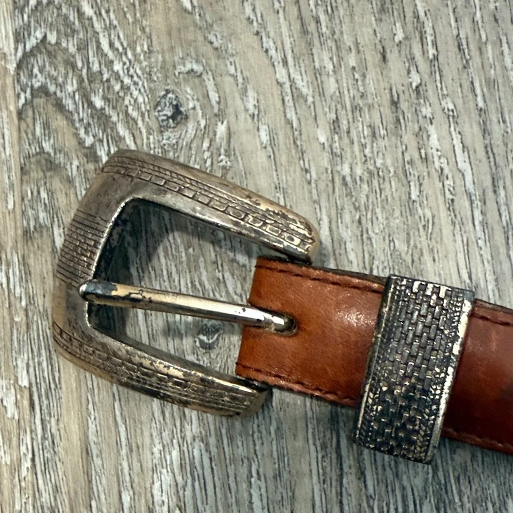 Vintage Onyx by Brighton Brown Leather Belt with Silver Buckle sz 38